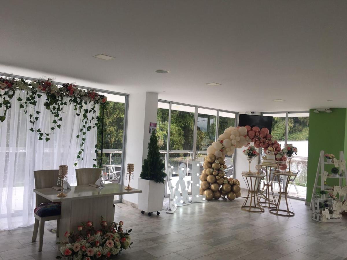 Luxury Hotel Санта Роса де Кабал Екстериор снимка